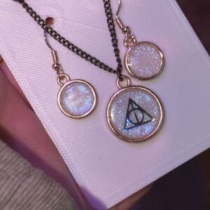 Handmade jewelry set earrings and necklace